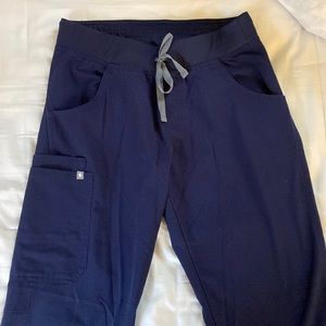 Figs Navy Kade Cargo Scrub Pant Small